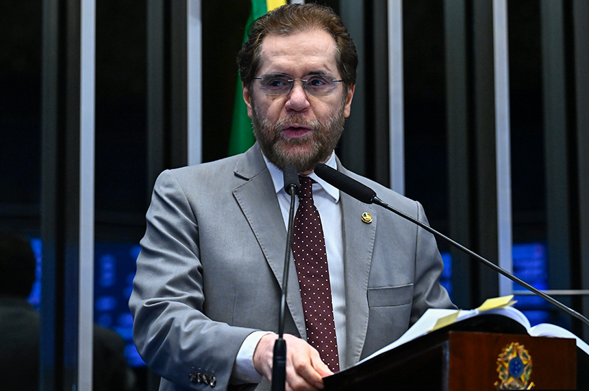 Plínio Valério critica atuação de entidades ambientais e cobra avanço da BR-319