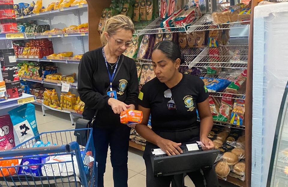 Imepi fiscaliza itens vendidos para o Dia das Mães e orienta consumidores