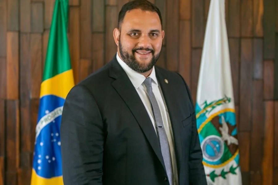 PF prende deputado Thiago Rangel por fraudes na Educação
