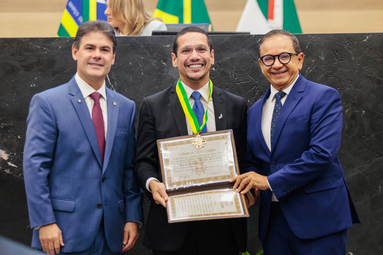 Daniel Oliveira recebe Medalha do Mérito Legislativo em reconhecimento ao trabalho pelo turismo do Piauí