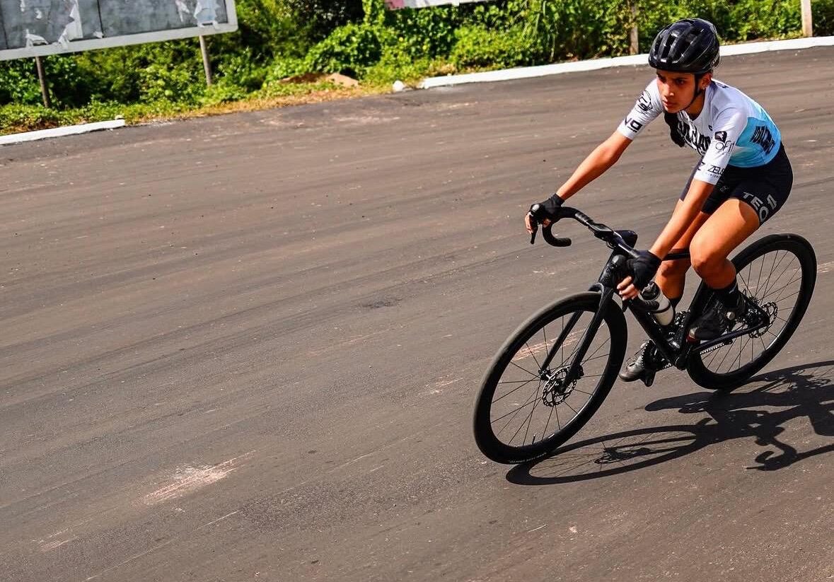 Ciclista piauiense Ana Mell conquista prata na categoria elite em prova tradicional no Maranhão