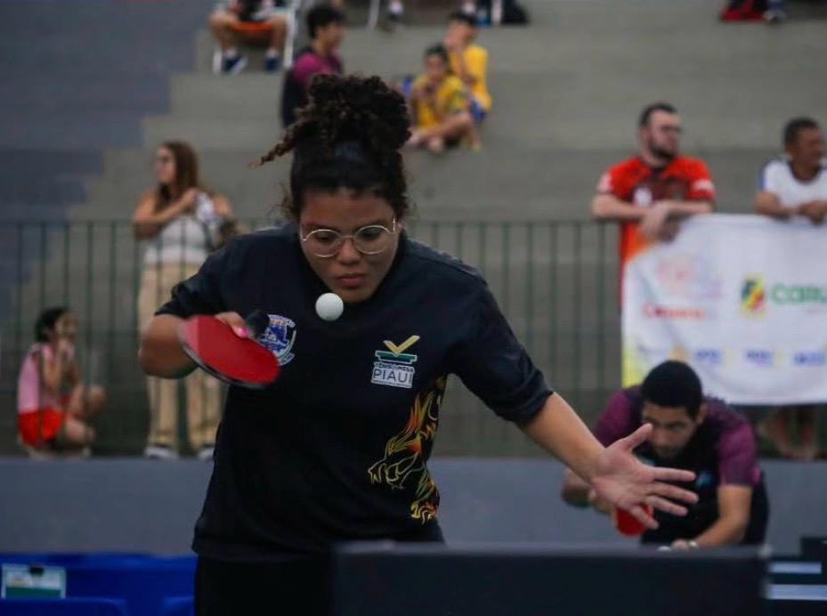 Piauiense Maria Grazzyelle conquista ouro e prata na Copa Brasil e lidera ranking nacional sub-19 no tênis de mesa
