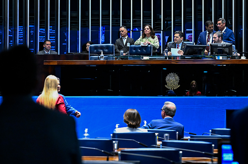 Plenário aprova homenagens à Unicamp e ao Teste do Pezinho