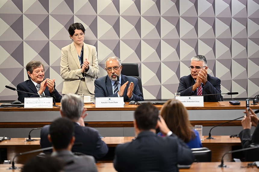 Congresso instala frente parlamentar em defesa da cultura de paz e do diálogo