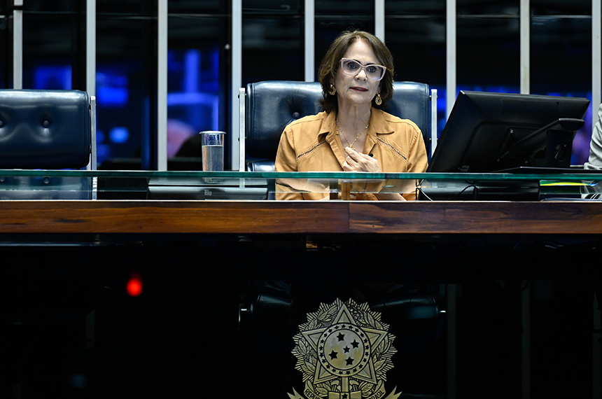 Damares destaca campanha de combate à violência sexual contra menores