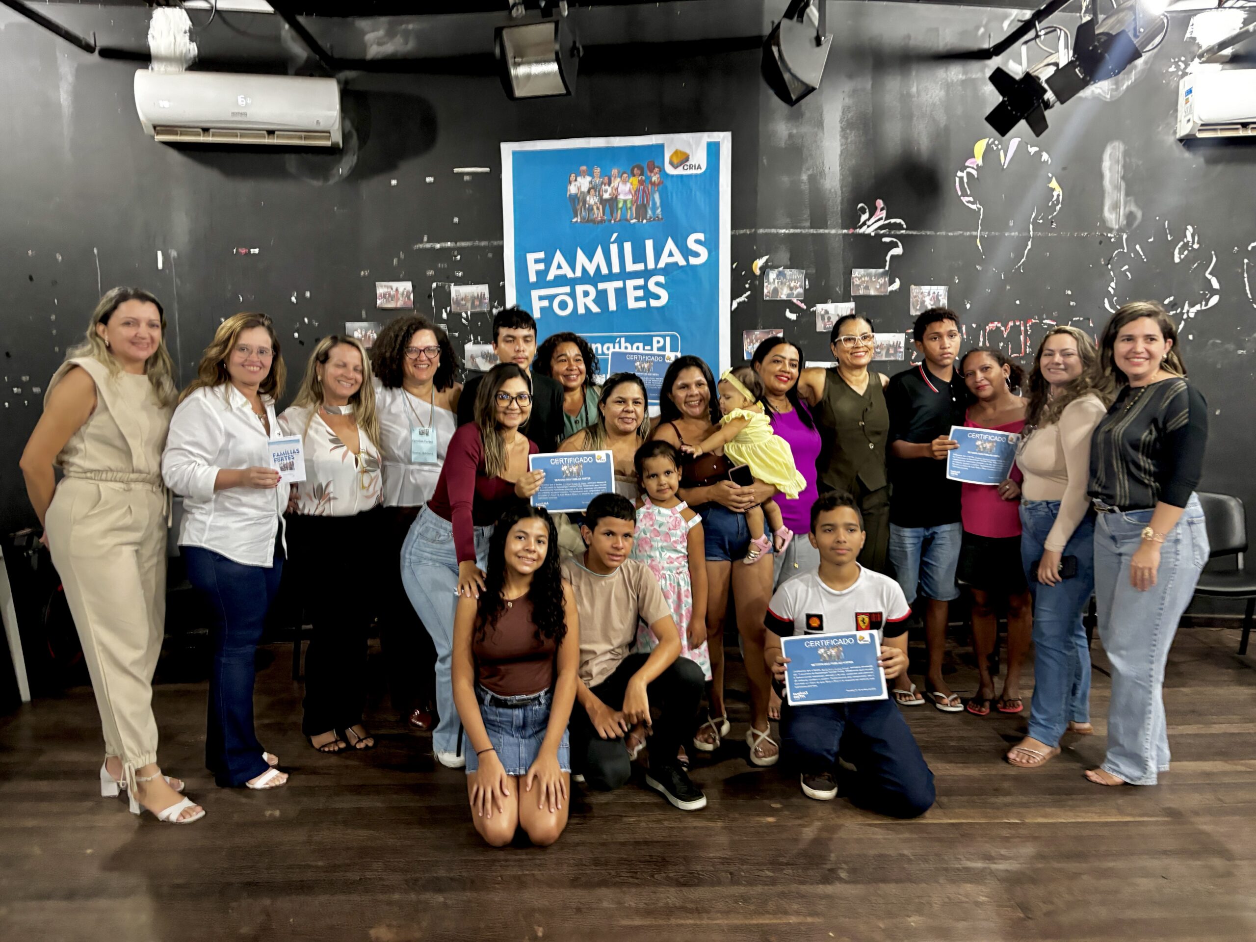 Cendfol celebra formação da primeira turma da 3ª edição do Famílias Fortes em Parnaíba