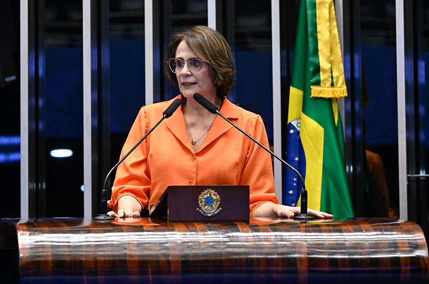 Damares Alves critica erotização precoce de crianças e adolescentes