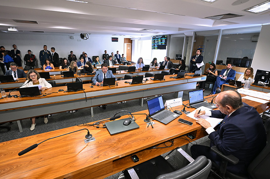 CAS aprova incentivo à doação de alimentos por empresas; texto vai à Câmara