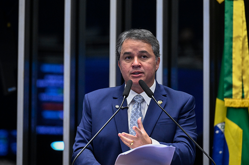 Efraim critica modelo do SUS e defende mudança na gestão da saúde pública