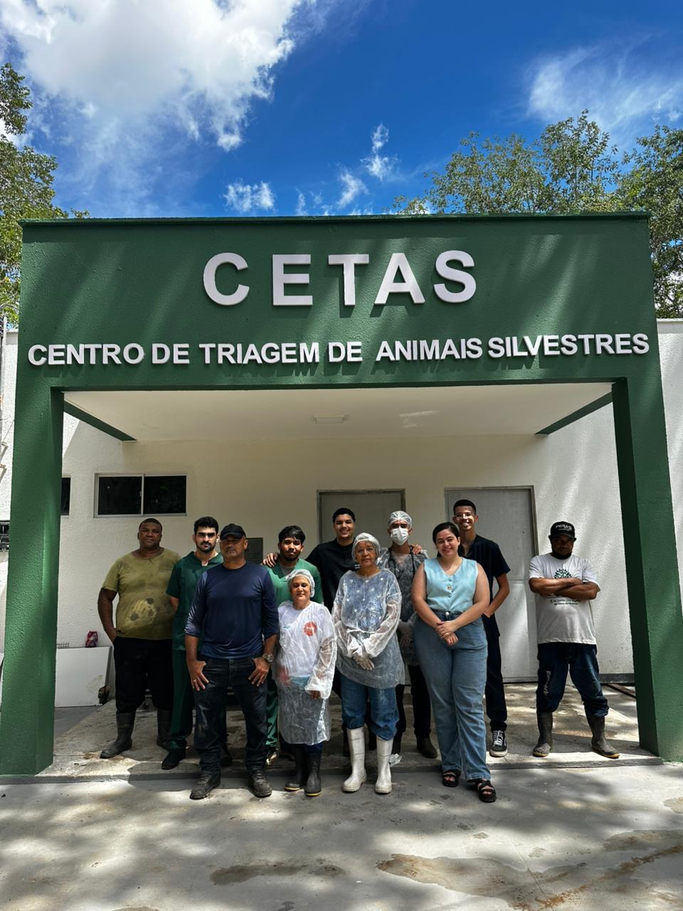 Centro de Triagem de Animais Silvestres da Semarh inicia recuperação de filhote de macaco bugio resgatado em Barras