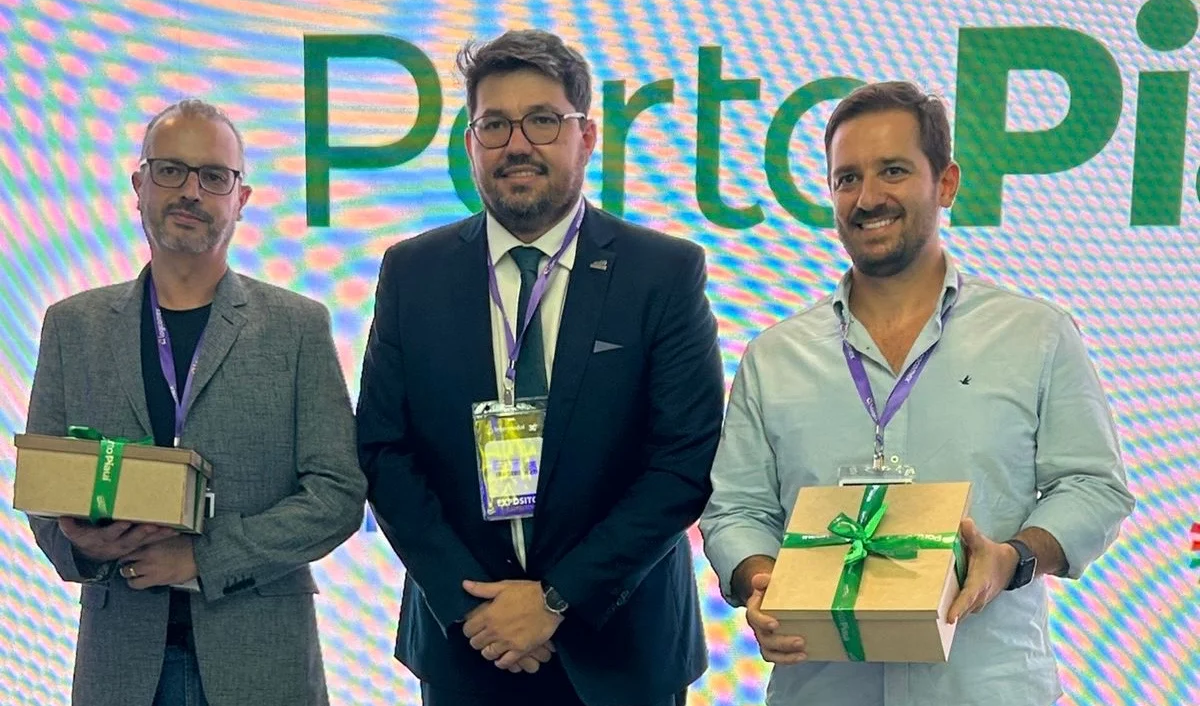 Piauí e Santa Catarina assinam acordo para viabilizar rotas de transporte de mercadorias entre o Sul e o Nordeste