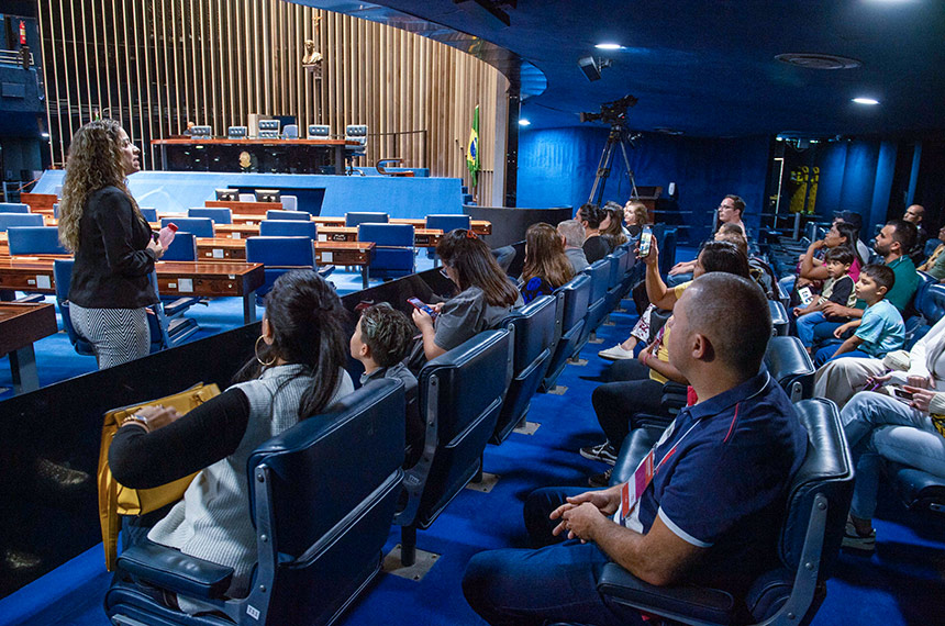 Visitação ao Congresso começa às 10h30 neste domingo (17)