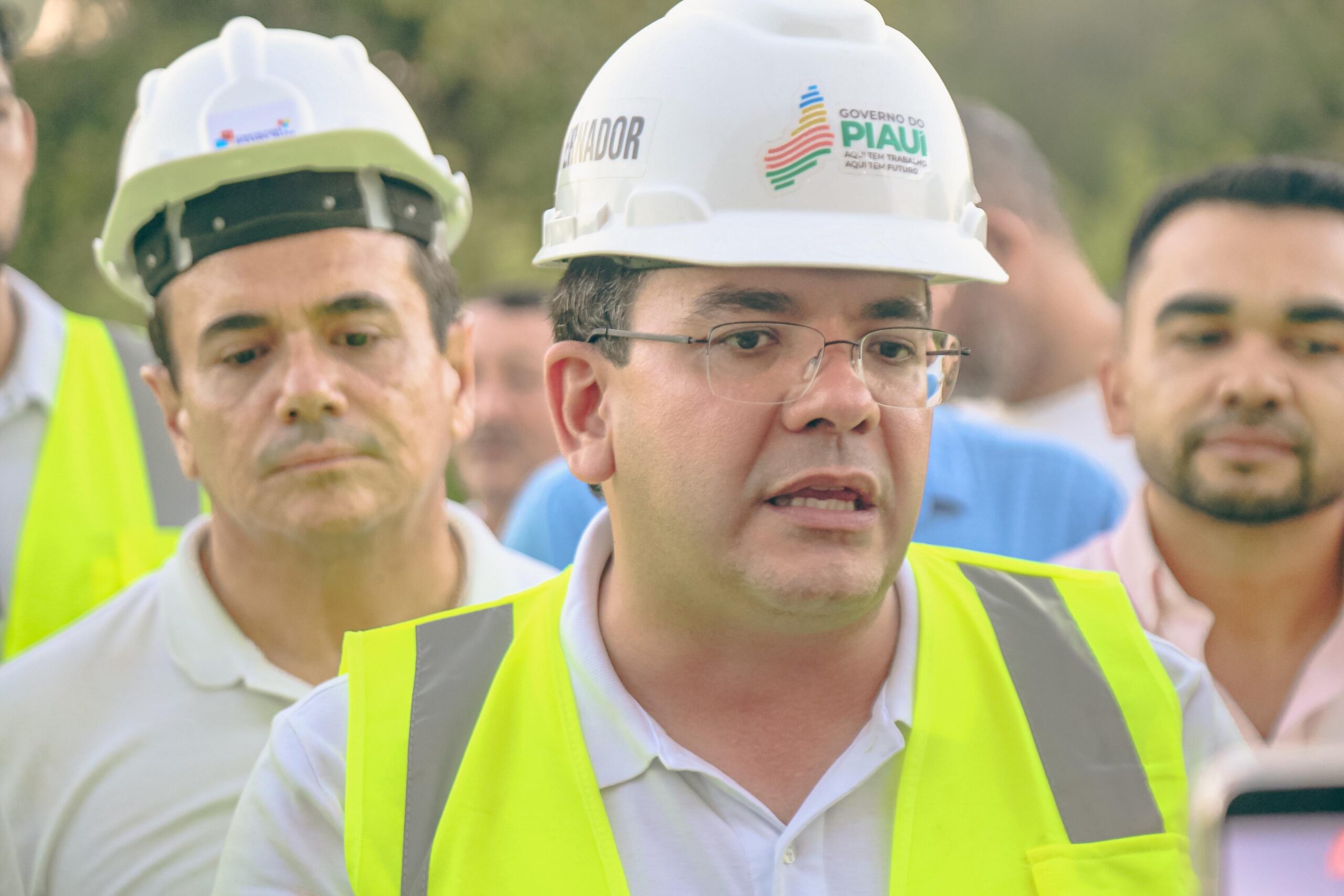 Em Pajeú do Piauí, governador anuncia nova rodovia ligando as regiões de Canto do Buriti e Simplício Mendes
