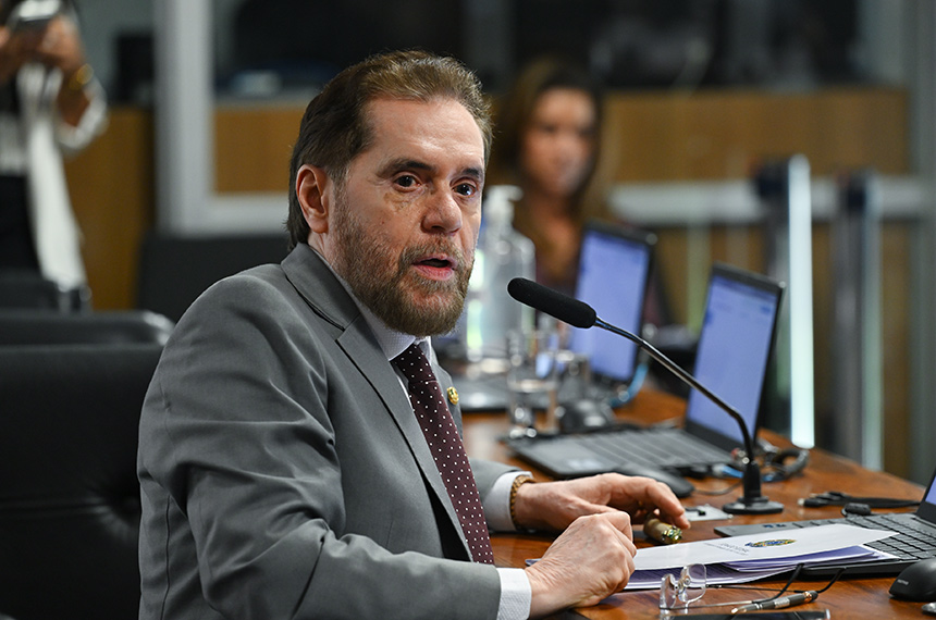 Lido o relatório, CCJ pode votar PEC do Banco Central na quarta-feira