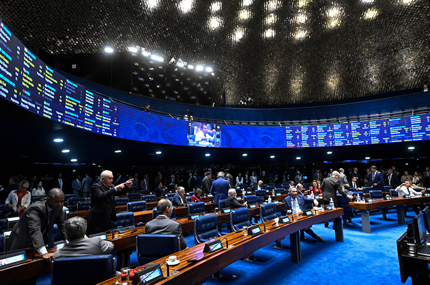 Senado aprova indicação de autoridades para CVM e postos no exterior