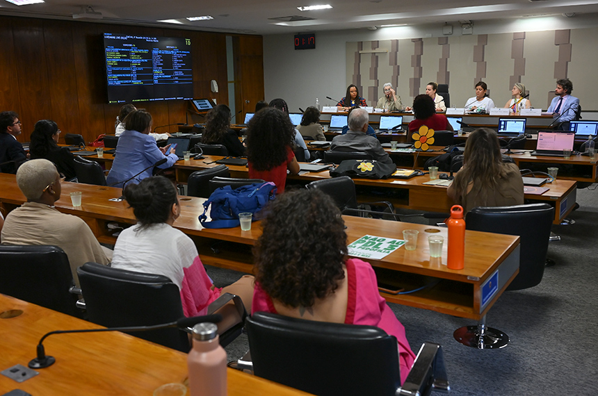 Especialistas defendem resolução que apoia jovens vítimas de violência sexual