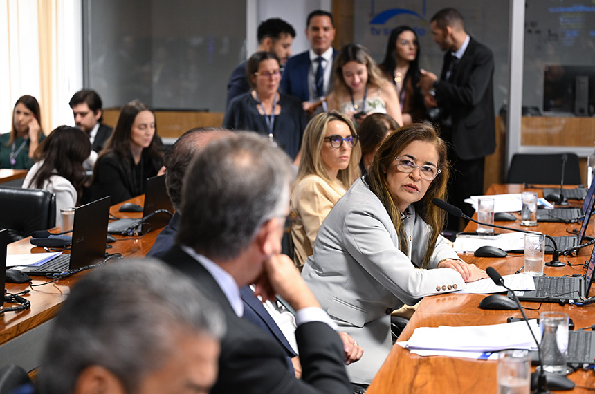 Vai à Câmara projeto que inclui no SUS vacina nonavalente contra HPV