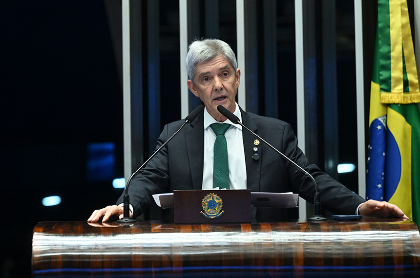Vai à sanção projeto que facilita contratar trabalhador rural em plantio e colheita