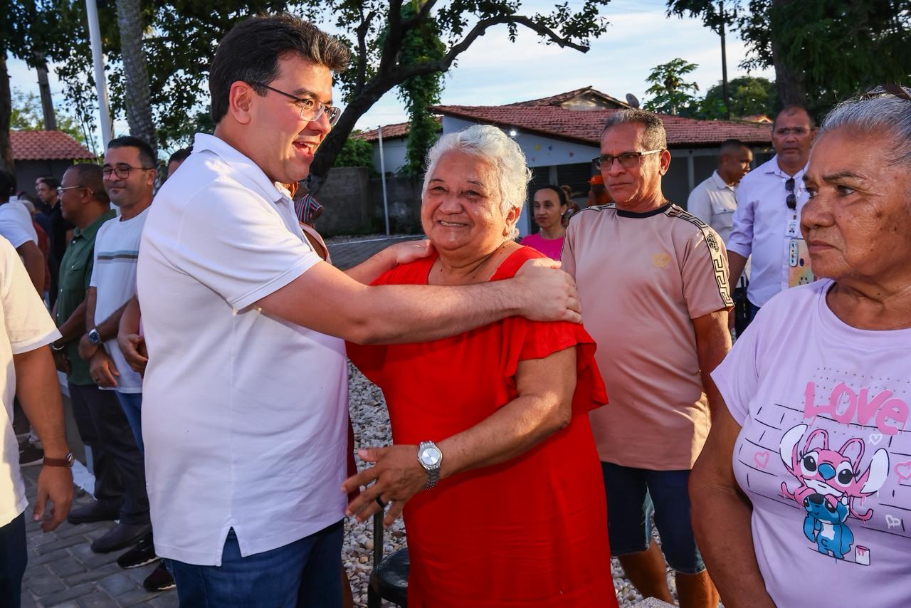 Quase 40 obras do Governo do Piauí contribuem com o desenvolvimento de Água Branca