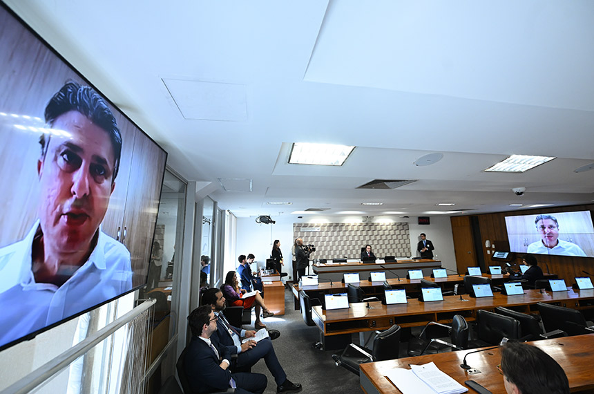 Projeto que transforma Cefets de MG e RJ em universidades vai ao Plenário