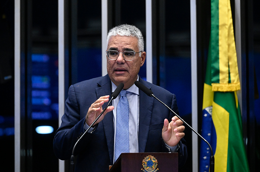 Girão critica condenação de casal por homeschooling e cobra votação de projeto