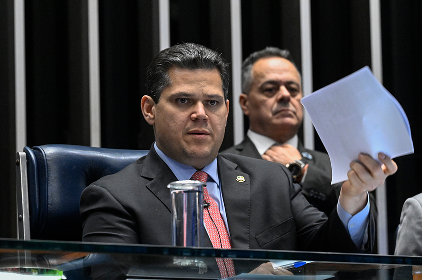 CPI da Pedofilia: Davi cobra indicações de líderes