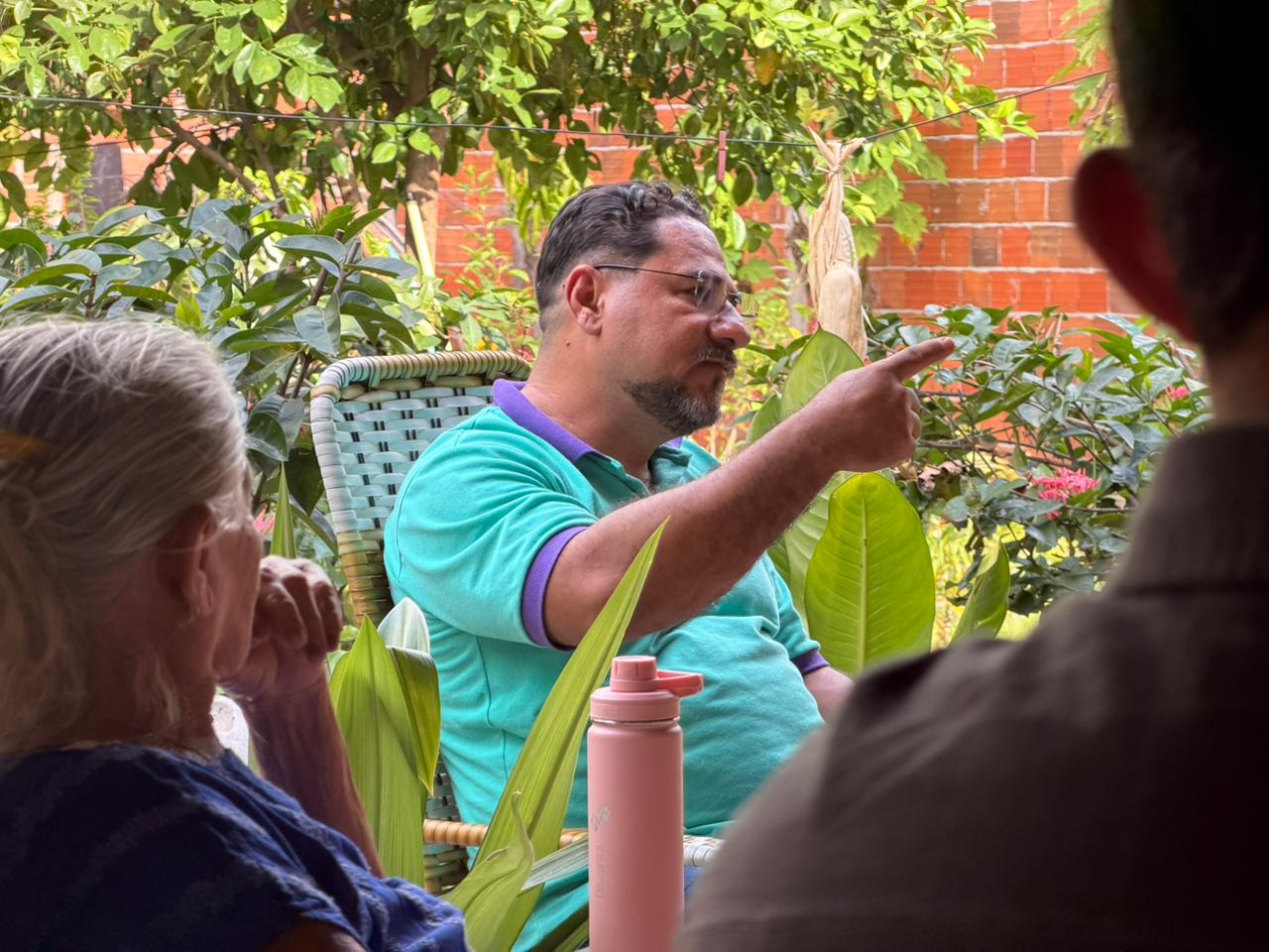 Águas do Piauí se reúne com moradores em Cocal dos Alves para falar sobre serviços e melhorias