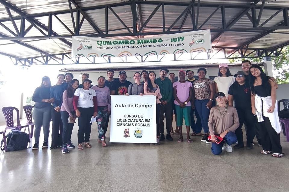 Estudantes de Ciências Sociais da Uespi realizam atividades acadêmicas na comunidade quilombola Mimbó