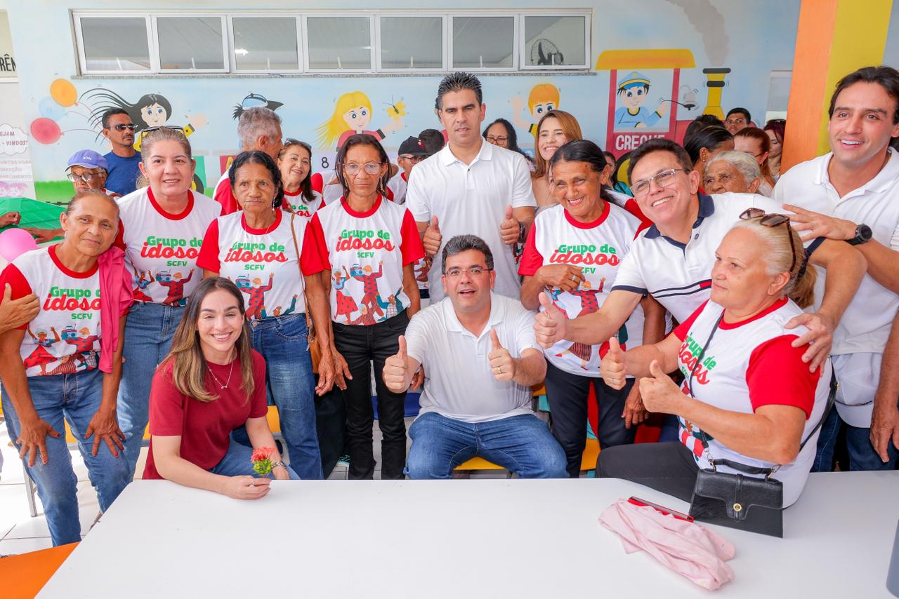 Em Alto Longá, Rafael Fonteles comemora entrega de 189 kits para creches municipais de todo o Piauí