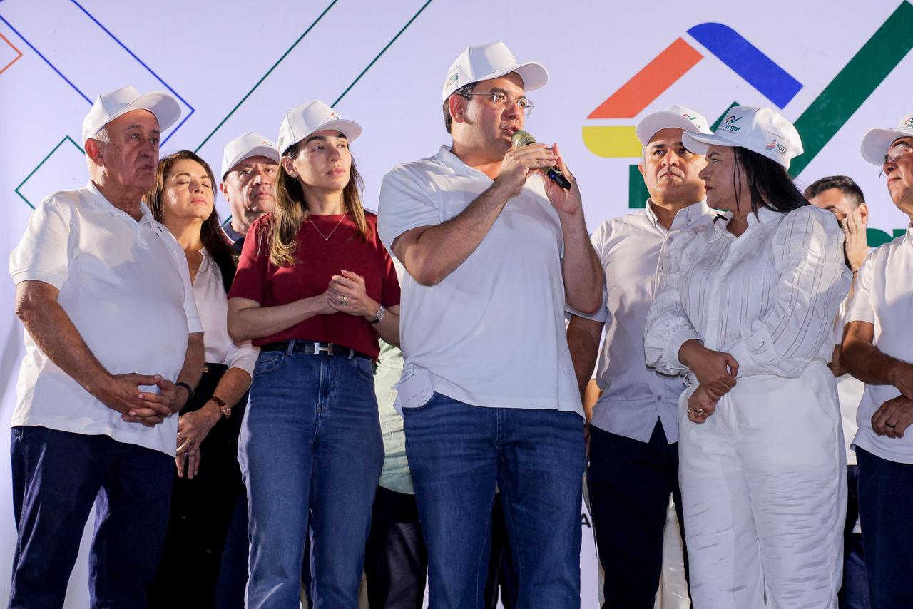 Governador entrega mais de mil registros em Novo Santo Antônio, que passa a ter 100% de imóveis urbanos regularizados