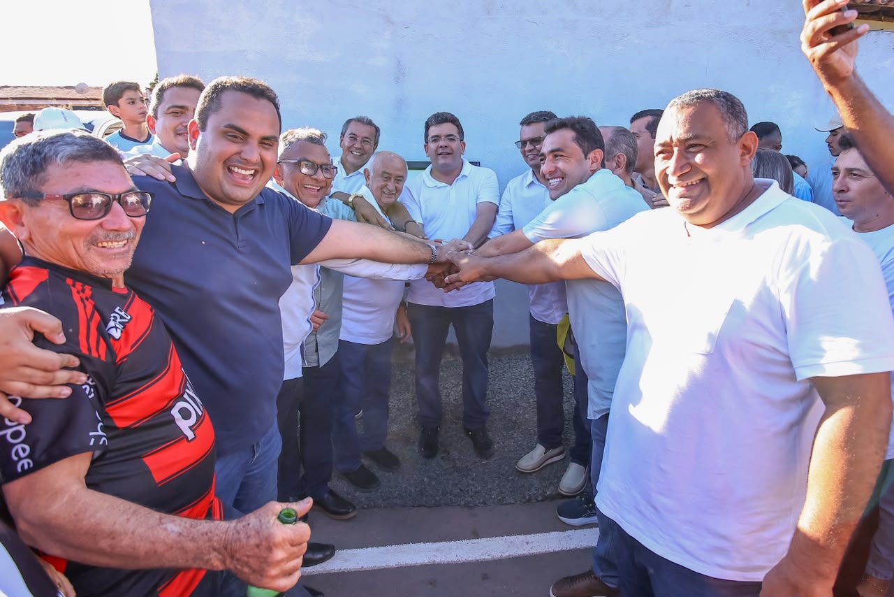 Governador inaugura asfaltamento em Eliseu Martins com investimento de R$ 1,5 milhão e reforça a mobilidade urbana