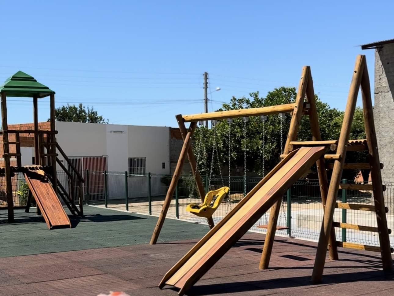 Rafael Fonteles inaugura asfalto, praça e brinquedopraça em Agricolândia e região nesta quarta (3)