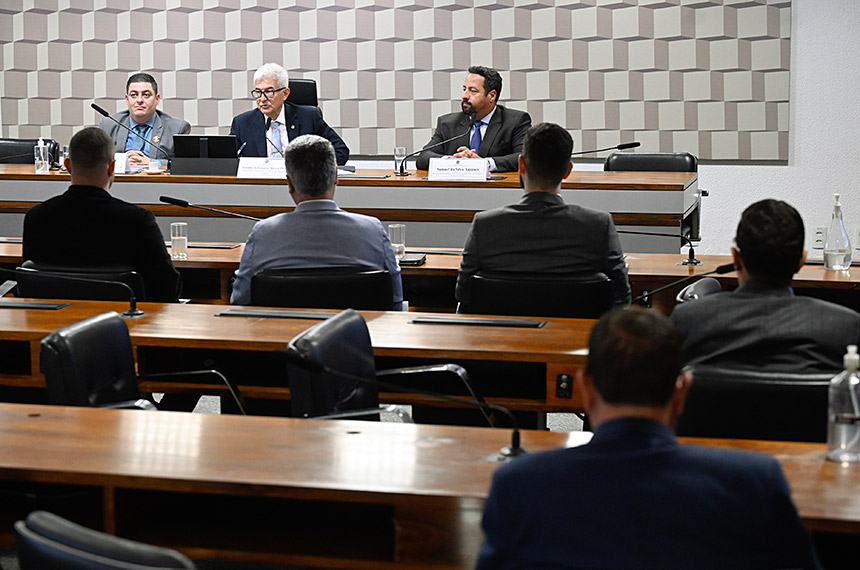 Debatedores reivindicam reconhecimento da profissão de gestor de frotas