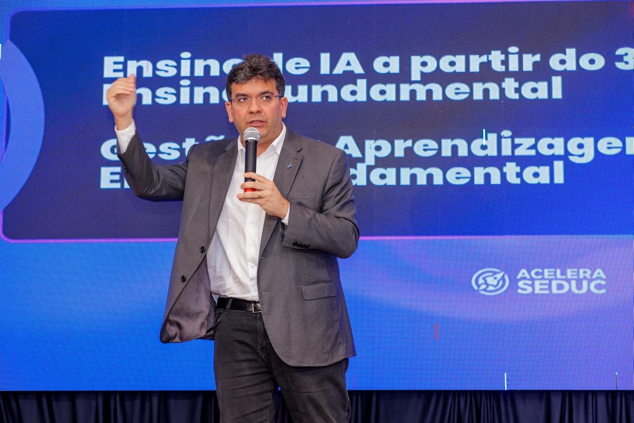 Rafael Fonteles lança programa que fará do Piauí o 1º estado do Brasil a levar ensino de IA para escolas públicas de todos os municípios