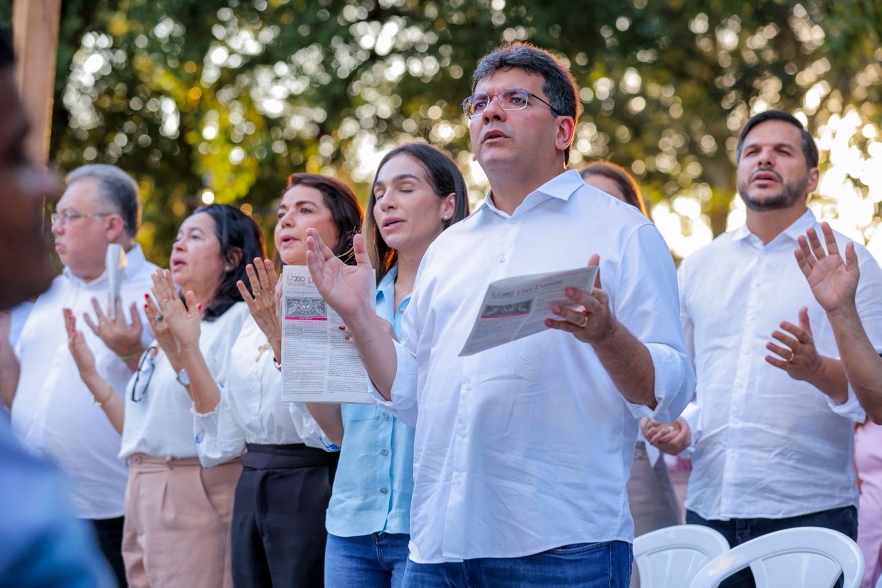 Rafael Fonteles destaca fé e valores cristãos durante missa de Corpus Christi e Marcha Para Jesus em Teresina