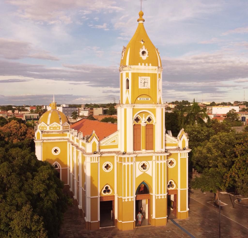 Floriano reúne milhares de fiéis em celebração de Corpus Christi e fortalece turismo religioso no Piauí
