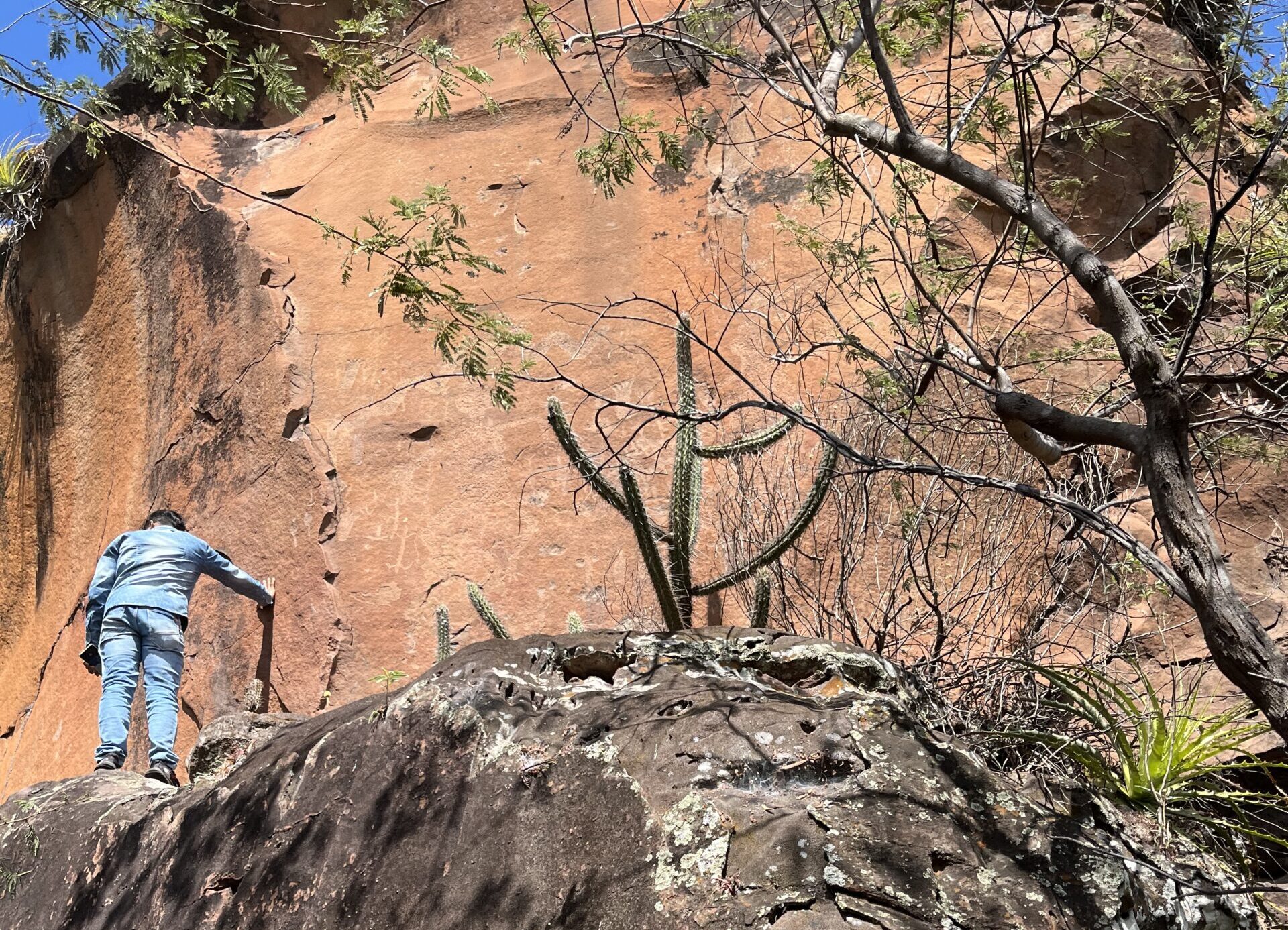 Sítio Arqueológico Serra do Letreiro fortalece potencial histórico e turístico de Santa Cruz dos Milagres