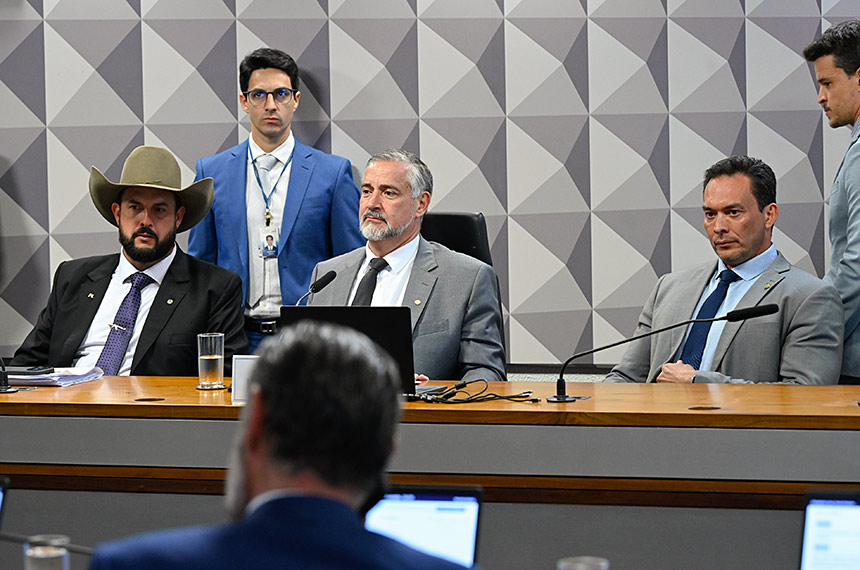 Instalada comissão que vai analisar MP sobre piso mínimo do frete