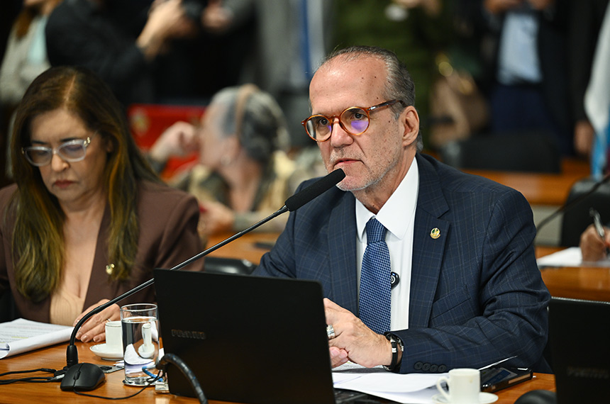 Vai à Câmara piso de R$ 13.662 para médico e cirurgião-dentista