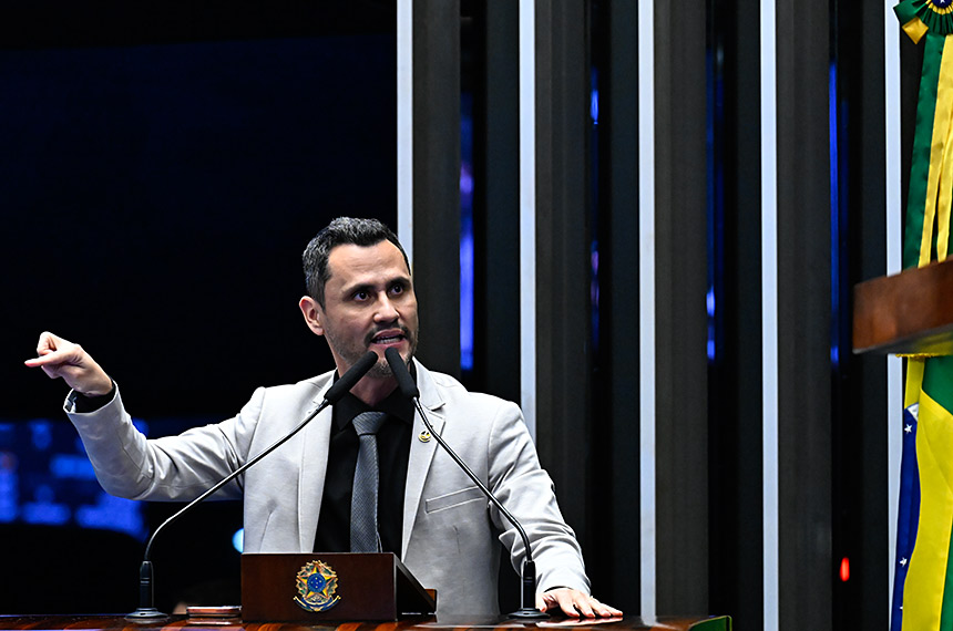 Fim da escala 6x1 dará 'dignidade' aos brasileiros, diz Cleitinho