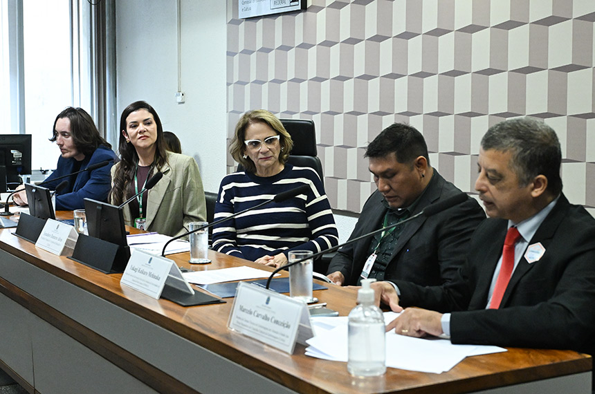 Curso de enfermagem indígena recebe reconhecimento na Comissão de Educação