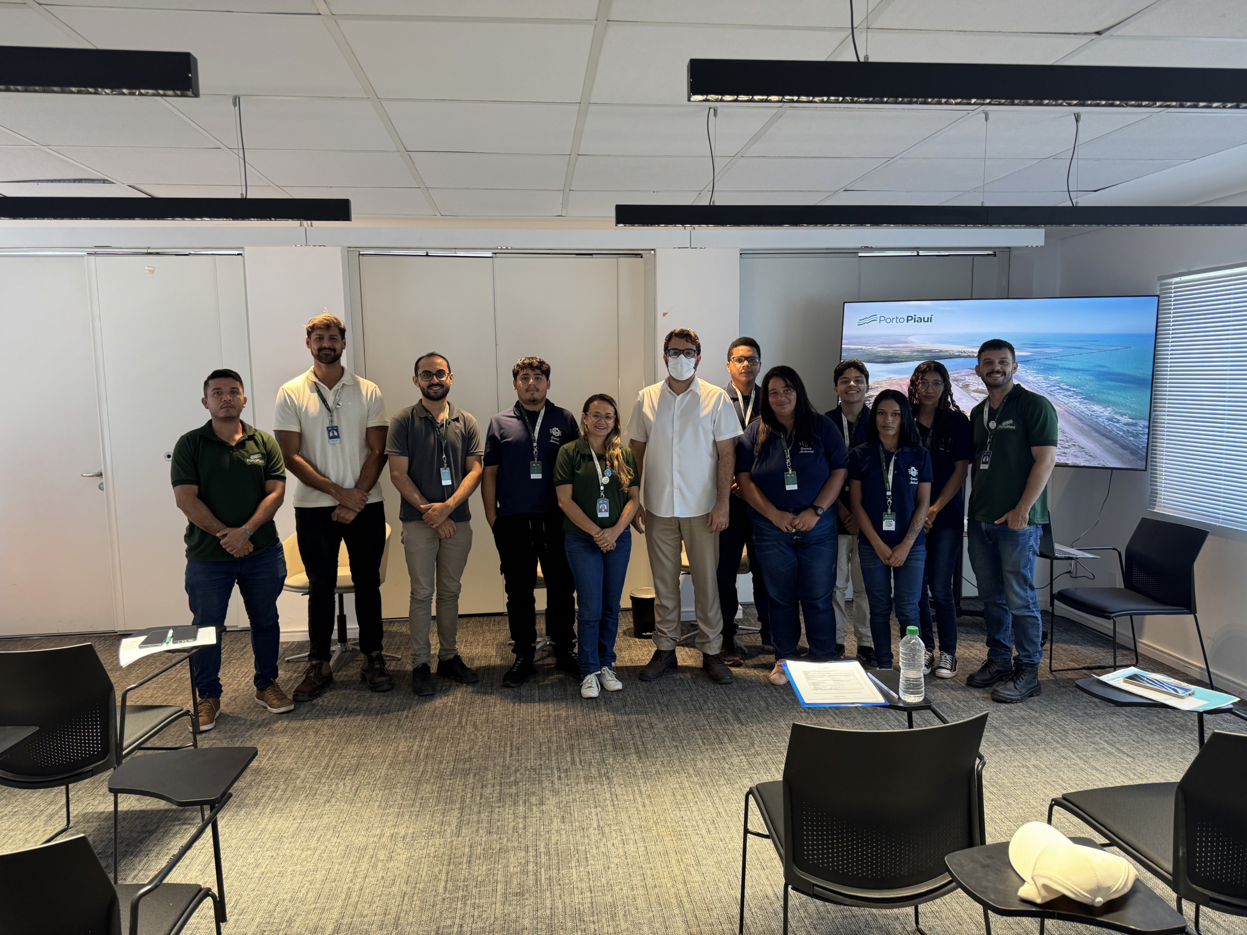 Porto Piauí recebe estudantes do curso técnico de controle ambiental da Escola do Mar