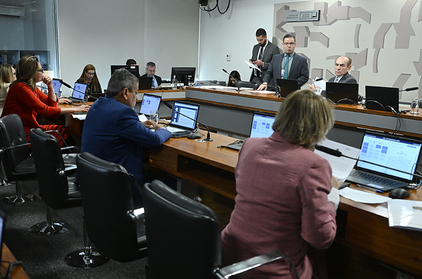 Vai ao Plenário programa de detecção precoce de adenomiose