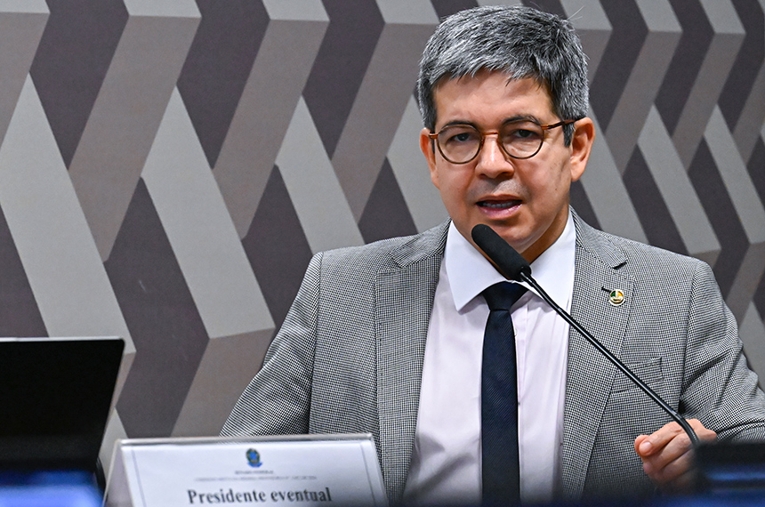 Instalada comissão da MP que libera linhas de crédito para exportadores