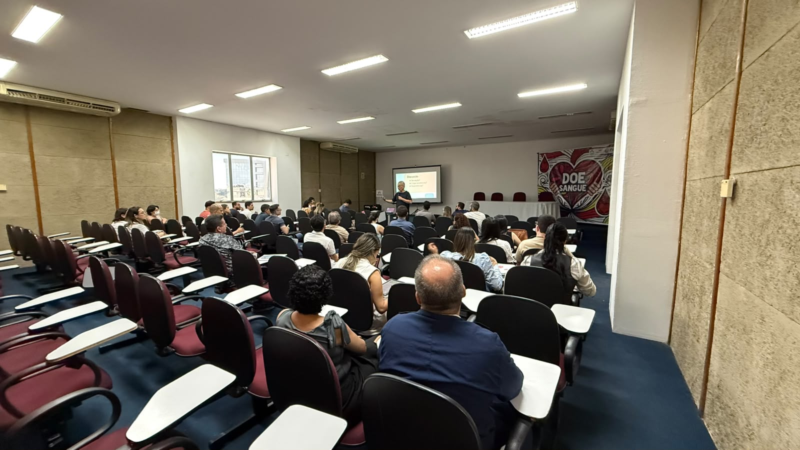Curso capacita médicos da Atenção Básica para ampliar oferta de acupuntura no SUS