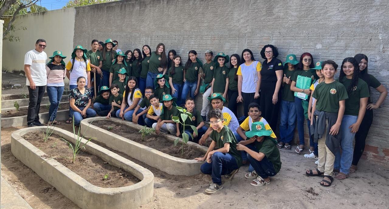 Semarh leva ação de educação ambiental para escola em Buriti dos Montes