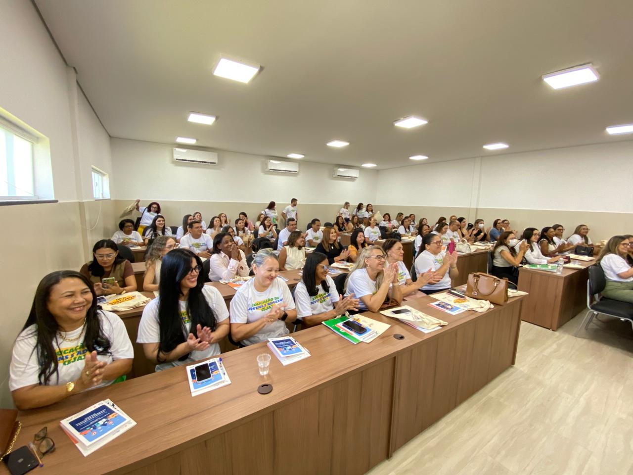 Educação de Jovens e Adultos ganha reforço com nova etapa de formação da EJATEC promovida pela Seduc