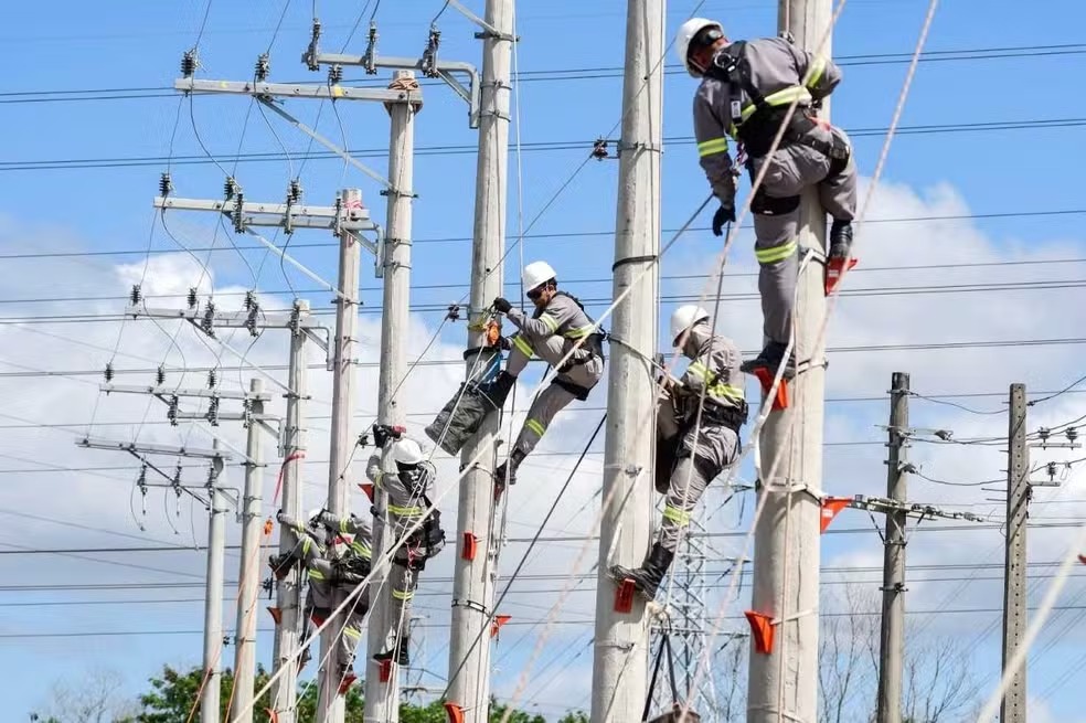 Atenção, eletricistas, encanadores e carpinteiros: data centers vão gerar milhares de vagas