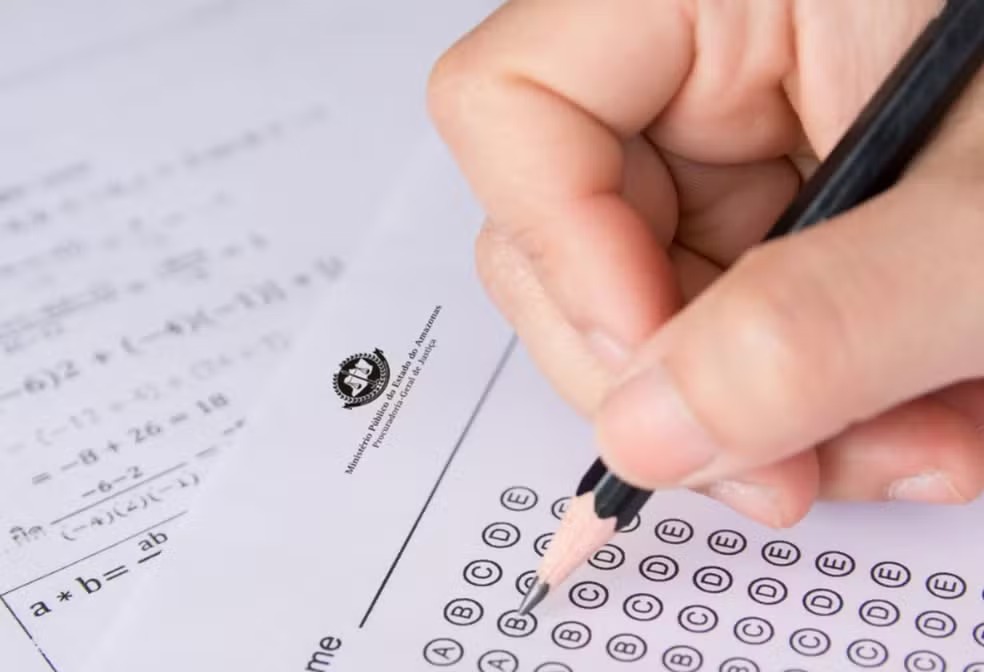 CREF-PI abre concurso com salários de até R$ 6,6 mil; confira